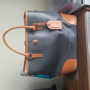 Dooney & Bourke purse